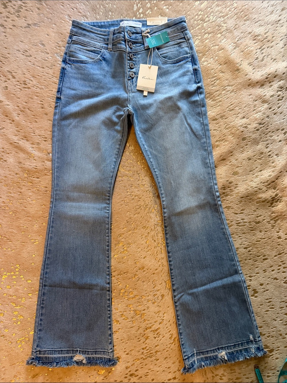 NWT KanCan Button-Fly Flare Jeans in Medium Blue Wash